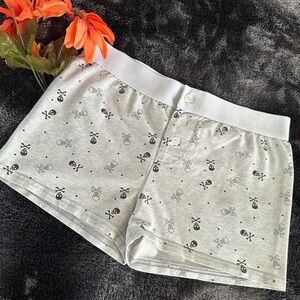 Black Skull Print Booty Shorts!